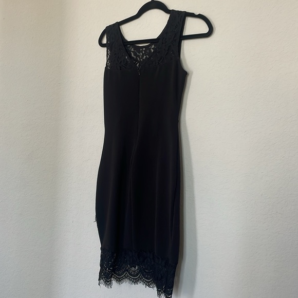 Gorgeous lace little black dress by J Roberts size Medium - Picture 5 of 6